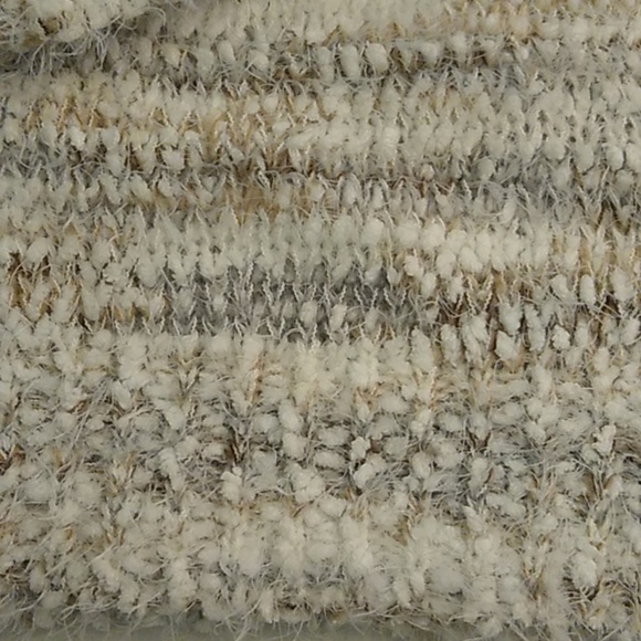 CB NATURAL COLORS, SOFT FLUFFY, EYE LASH KNIT, 3/4 BRACELET SLEEVE SWEATER - Picture 6 of 8